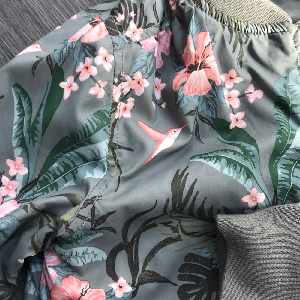 Girl’s jacket - Picture 5 of 5
